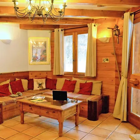 Charmant Chalet Traditionnel Savoyard A 200 M Du Domaine Skiable 3 Vallees Courchevel